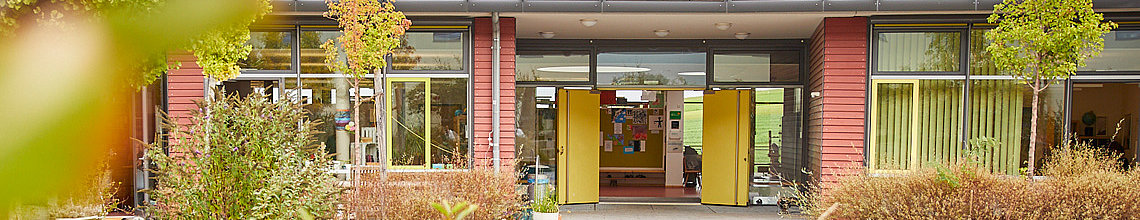 Montessori Biberkor Schulgebäude